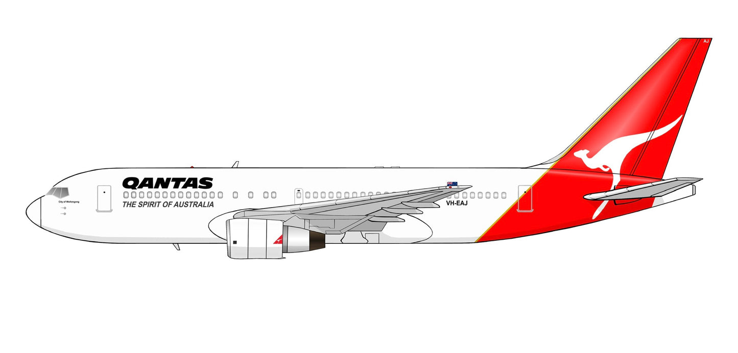 QANTAS Boeing 767-238 VH-EAJ PVC side profile cutout.