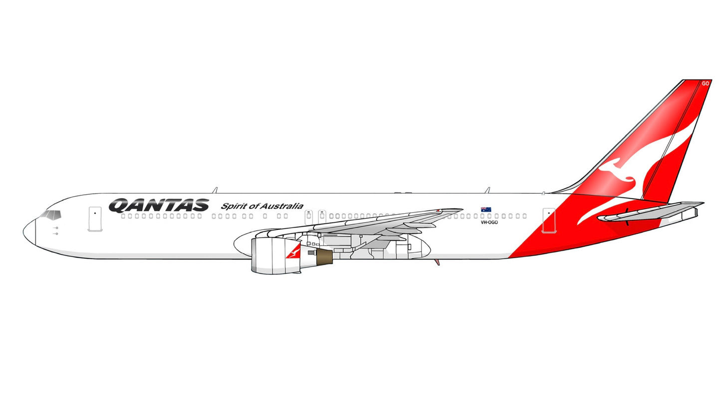 QANTAS Boeing 767-338 VH-OGO PVC side profile cutout.