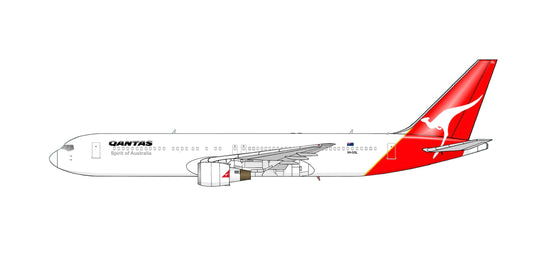 QANTAS  Boeing 767-338ER VH-OGL PVC side profile cutout.